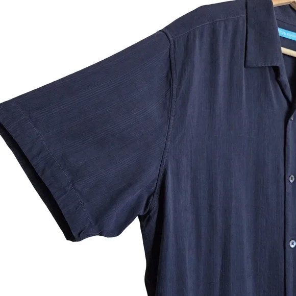 Tori Richard | Silk Lyocell Embroidered Beach Santa Design Button Up Shirt Rare - Picture 3 of 15